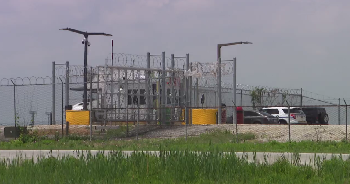 2 security breaches in 10 days raise alarm at O'Hare International Airport 