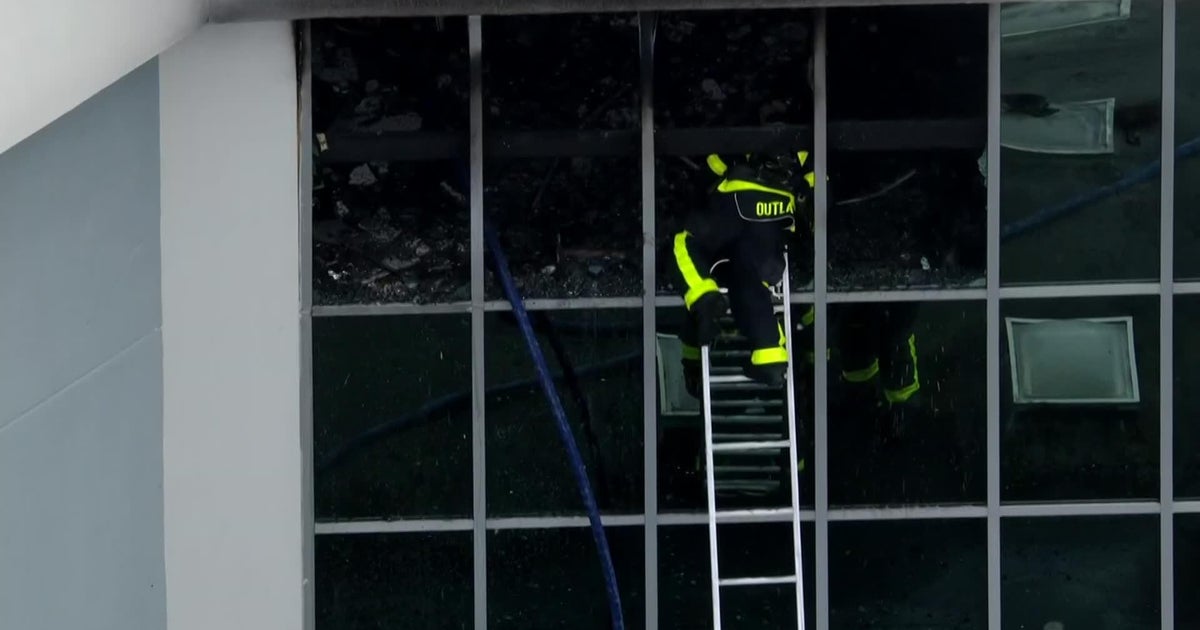 One person injured in blaze at medical building in Tamarac, officials say 
