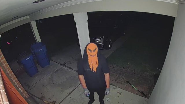 Dearborn Heights police search for "suspicious person" seen in neighborhoods with mask 