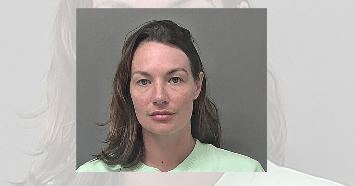 Selfies of woman "dripping in diamonds" prompt her arrest for jewelry theft 