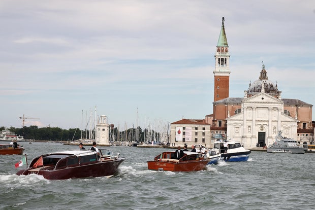 Anticipated wedding of Amazon founder Jeff Bezos and Lauren Sanchez in Italy 