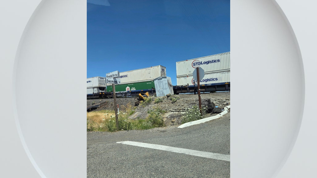 sac-county-train-vs-veh-trailer.png 
