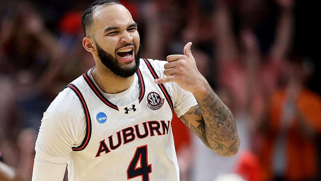 Johni Broome #4 of the Auburn Tigers reacts against the Michigan State Spartans during a NCAA Tournament game 