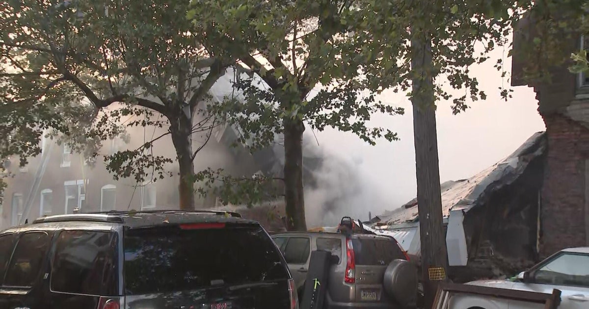 Multiple buildings collapse on residential block in North Philly 