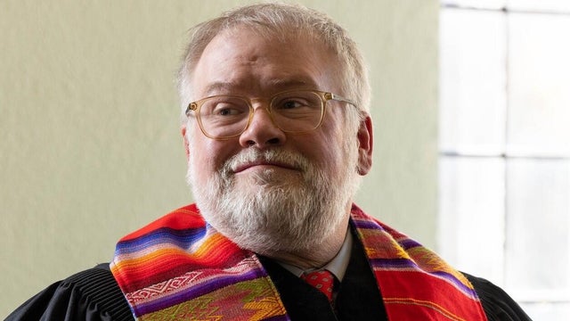 rev-david-gregg.jpg 