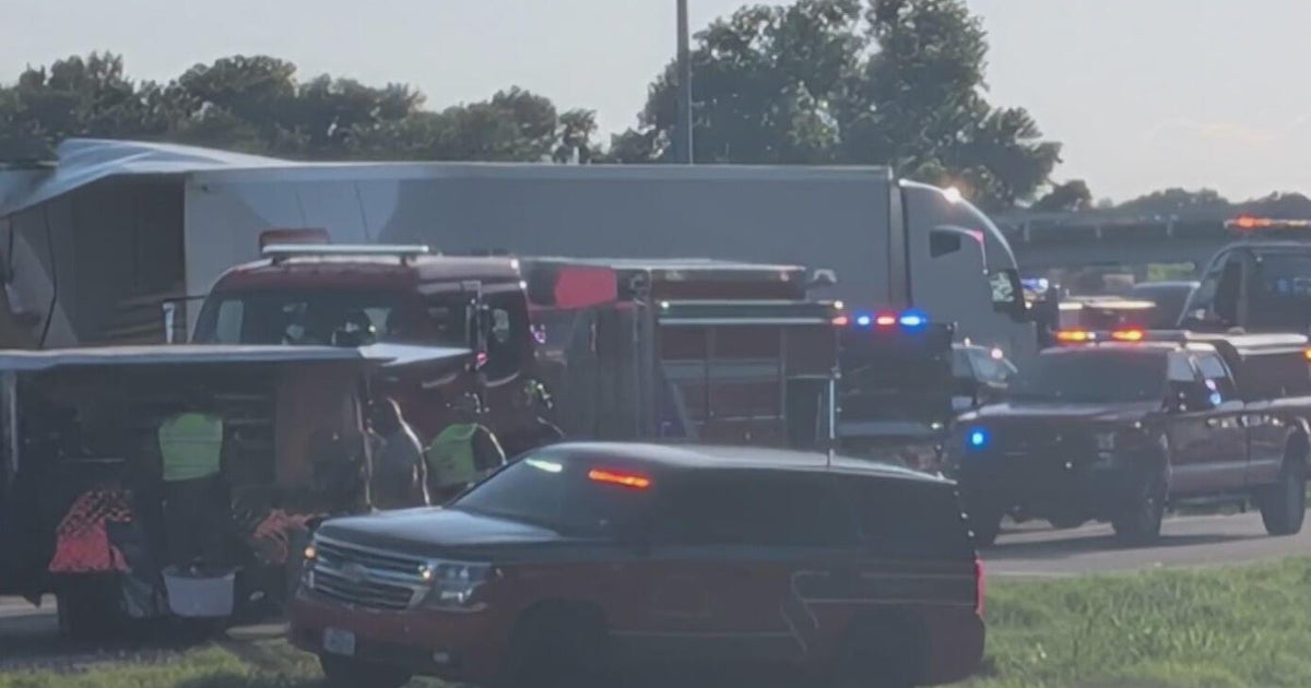 Witnesses shocked by deadly I-20 crash near Terrell after semi driver allegedly falls asleep 