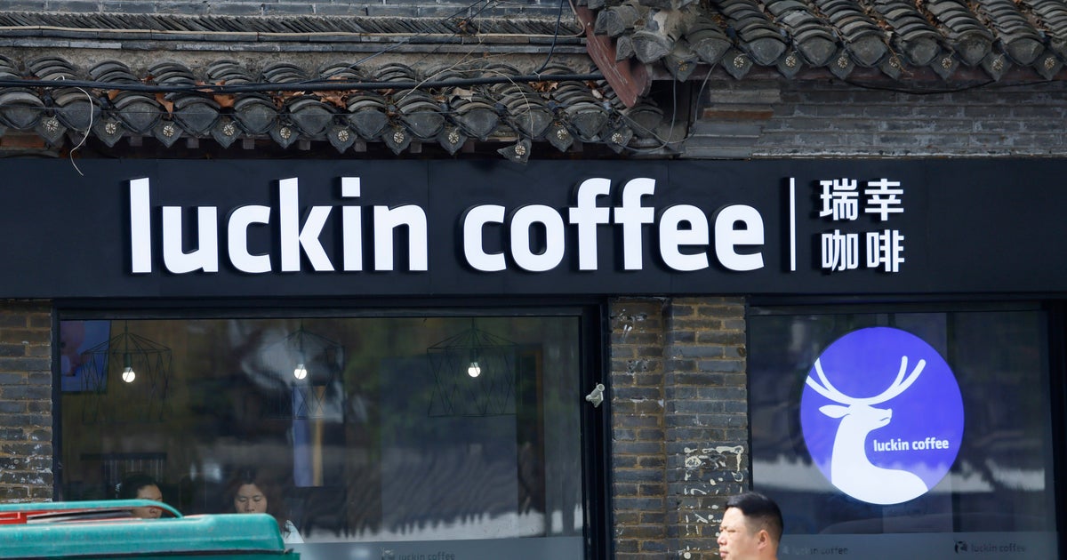 Starbucks rival Luckin opens its first U.S. stores in New York City 