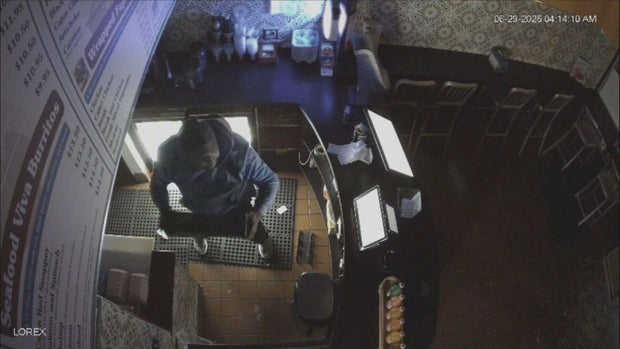 boston-restaurant-break-ins-11p-sun-pkg-transfer-frame-2087.jpg 