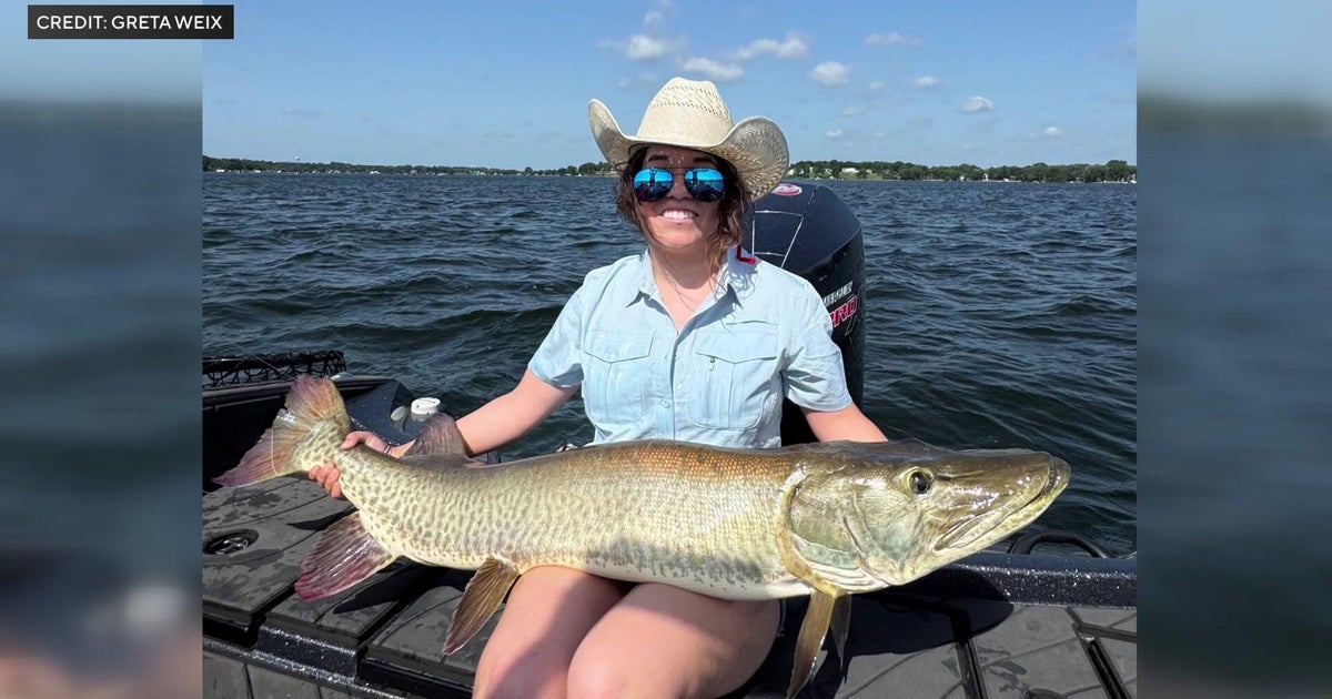 St. Peter woman catches 53 inch muskie on Lake Minnetonka 