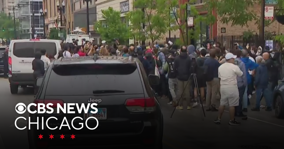 Chicago City Council panel wants deeper probe of CPD actions at ICE operation