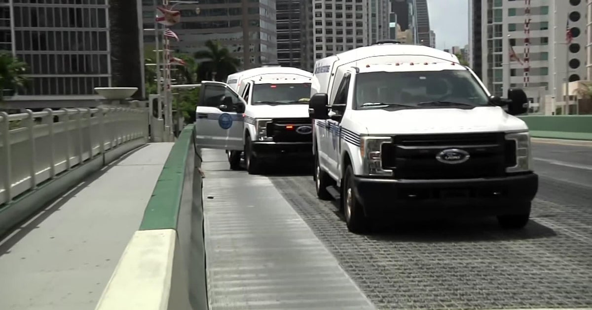 Woman who fell from Brickell Avenue Bridge ignored warning, police say