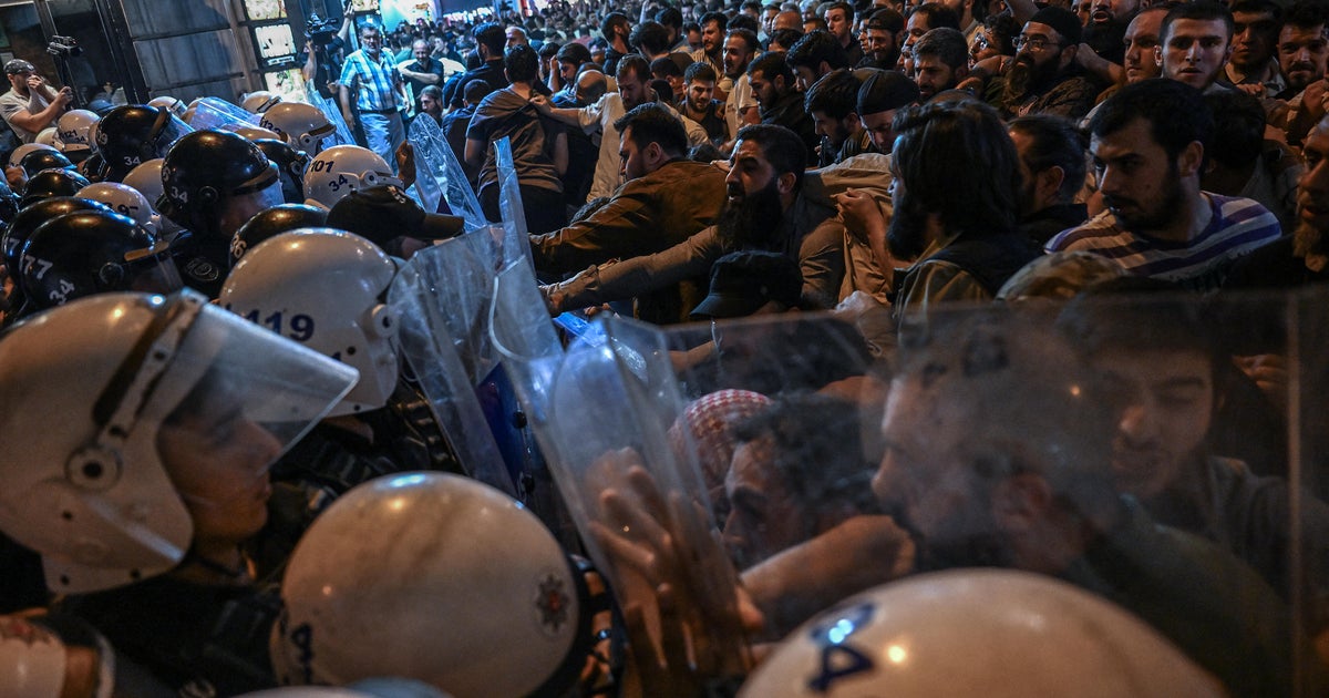 Magazine employees detained over prophet cartoon controversy 