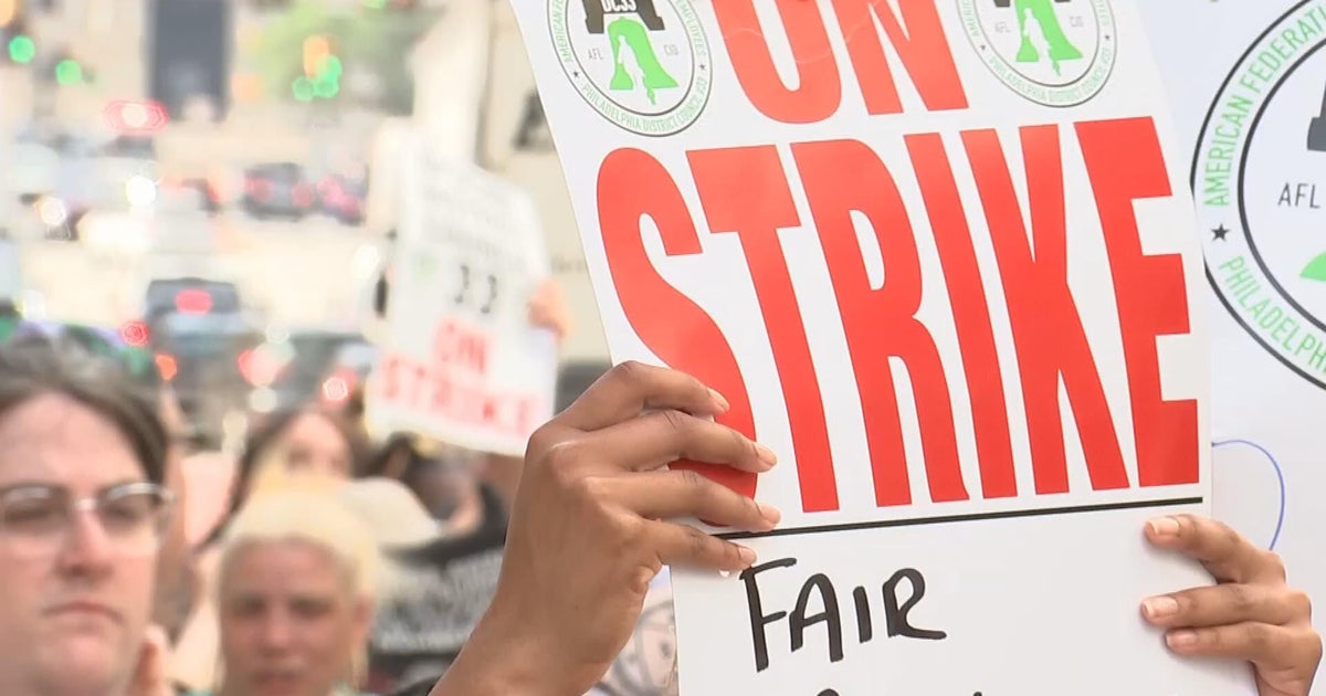 Negotiations between DC 33, Philadelphia resume as strike continues on Day 2 
