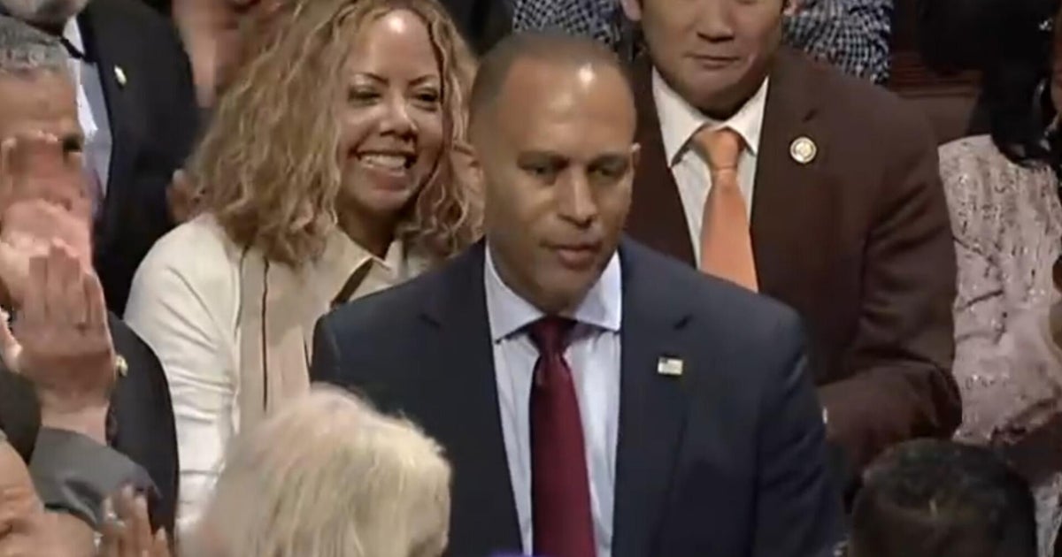 Hakeem Jeffries wraps record-breaking House floor speech before Trump budget bill vote