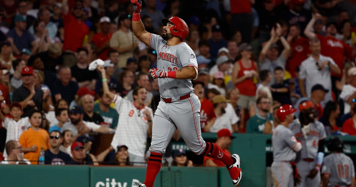 Encarnacion-Strand hits 1st grand slam to power Reds past Red Sox 8-4 