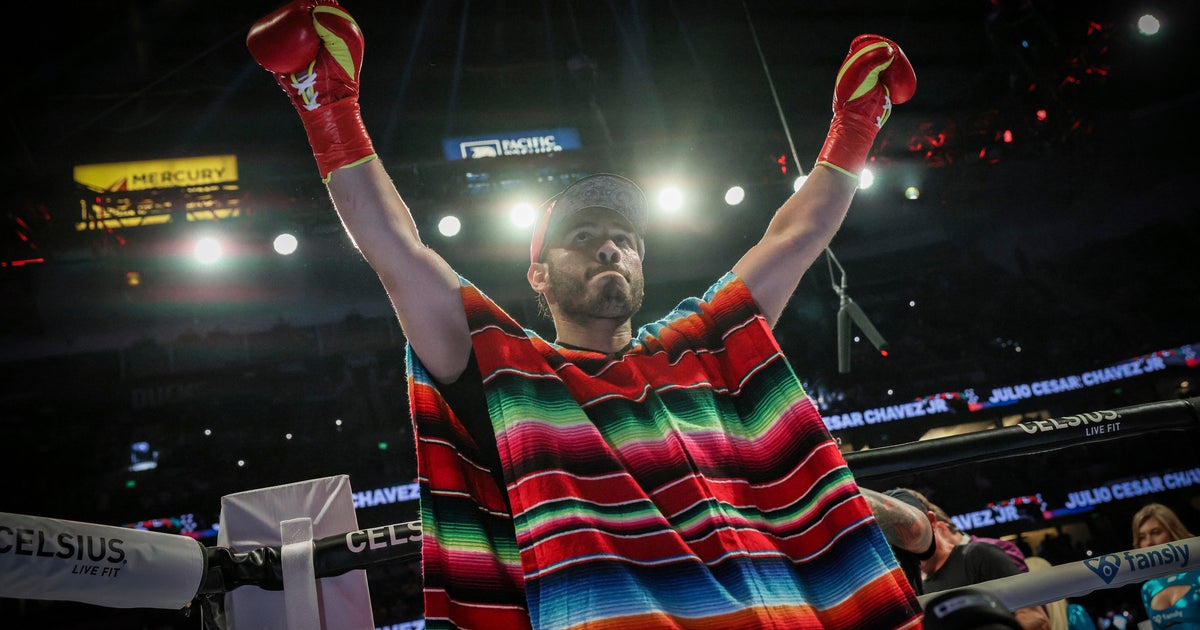 Boxer Julio César Chávez Jr. freed from prison in Mexico while awaiting trial over alleged cartel ties Boxer Julio César Chávez Jr. freed from prison in Mexico while awaiting trial over alleged cartel ties