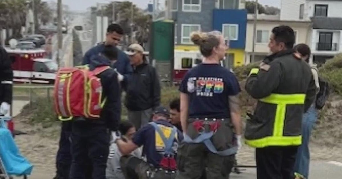 Residents near Sunset Dunes concerned about pedestrian safety after cyclist crash 