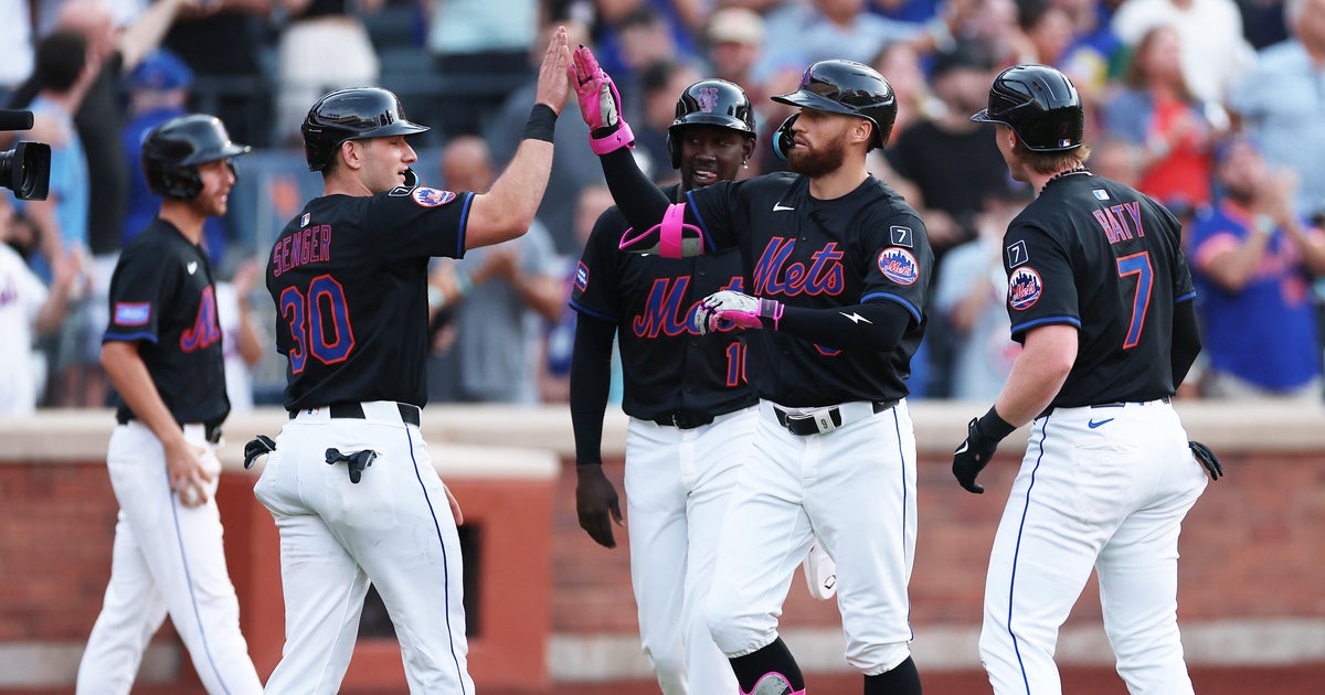 Scuffling Mets beat Brewers to split doubleheader 