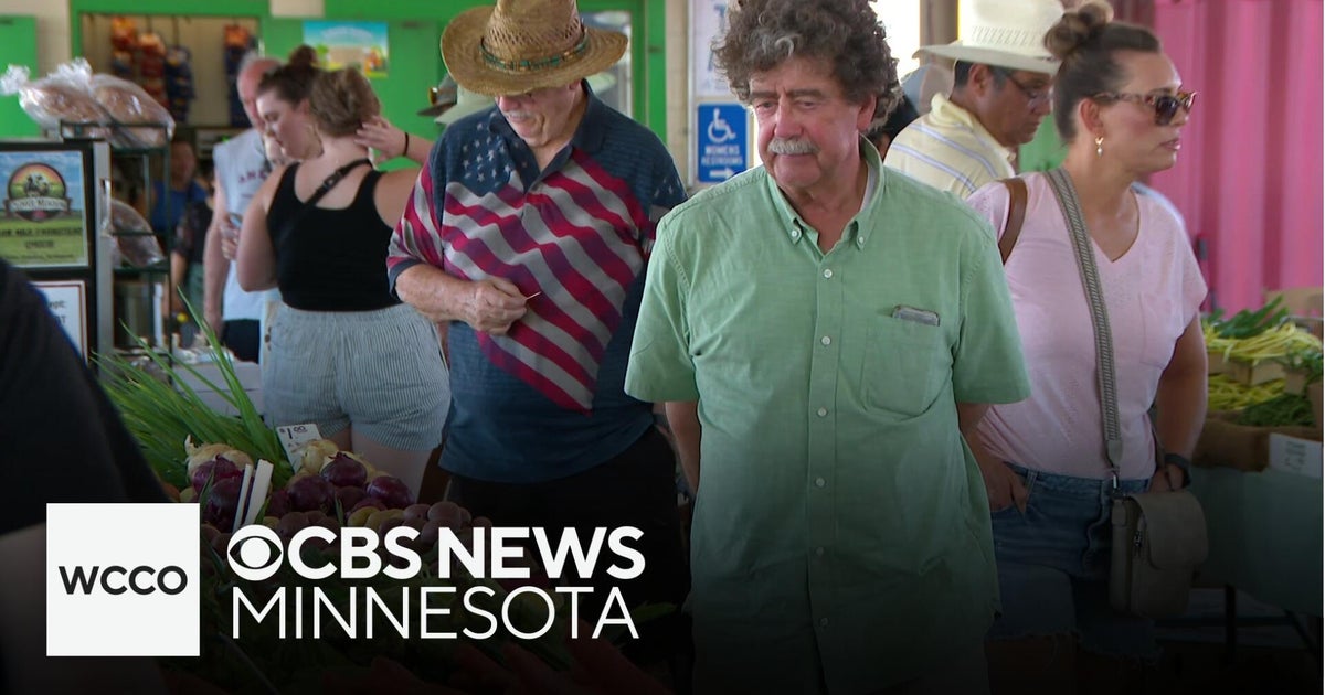 Minneapolis farmers market stays lively despite Fourth of July heat