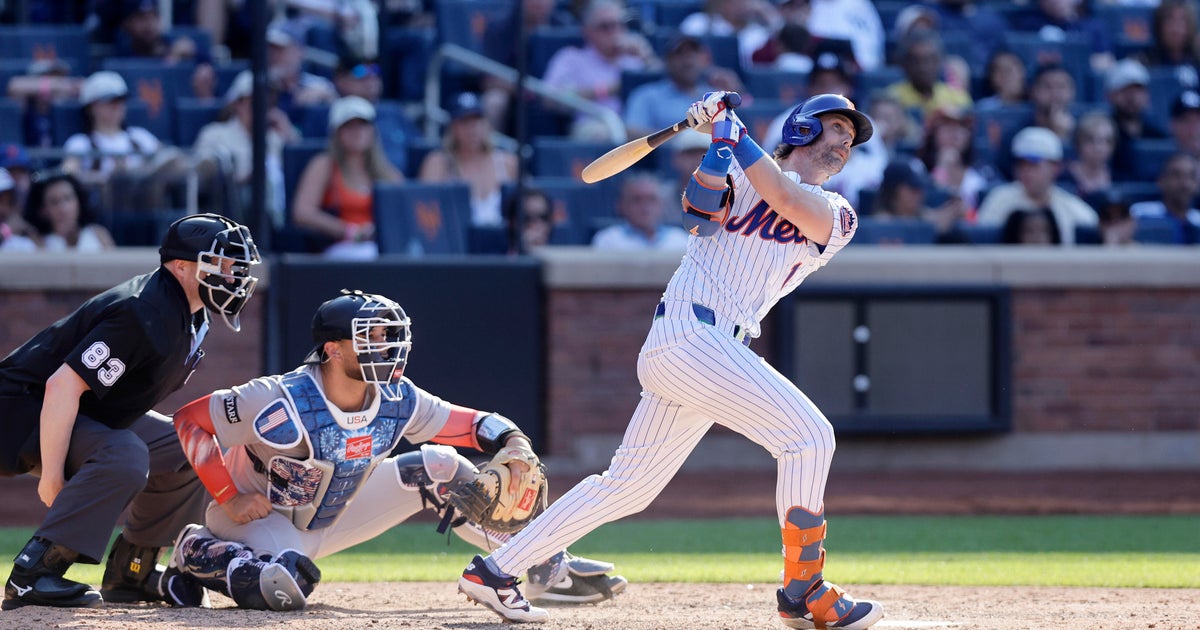 McNeil's 2-run homer in 7th off Weaver lifts Mets over Yankees 6-5 