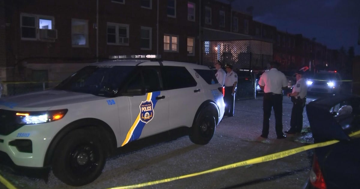 15-year-old boy found shot to death in Mayfair, police say 