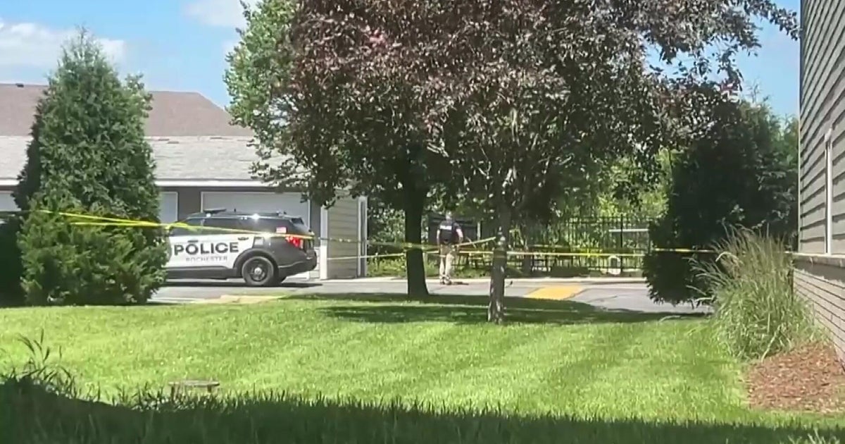 Man killed in shooting outside Rochester apartment 