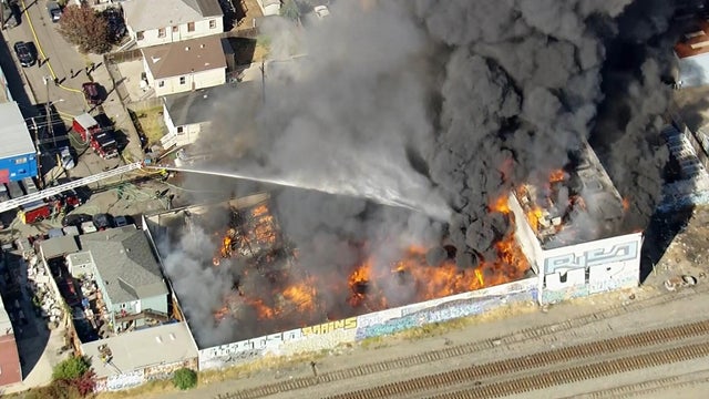 oakland-warehouse-fire.jpg 