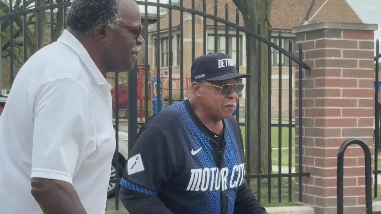 Detroit Tigers legend Willie Horton visits his first baseball diamond in  Detroit