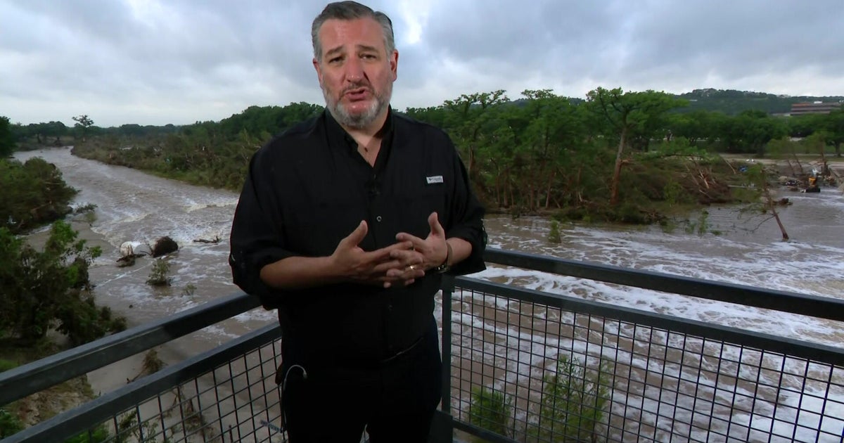 Texas Sen. Ted Cruz visits Central Texas after devastating flooding 