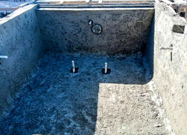 pool2.jpg 