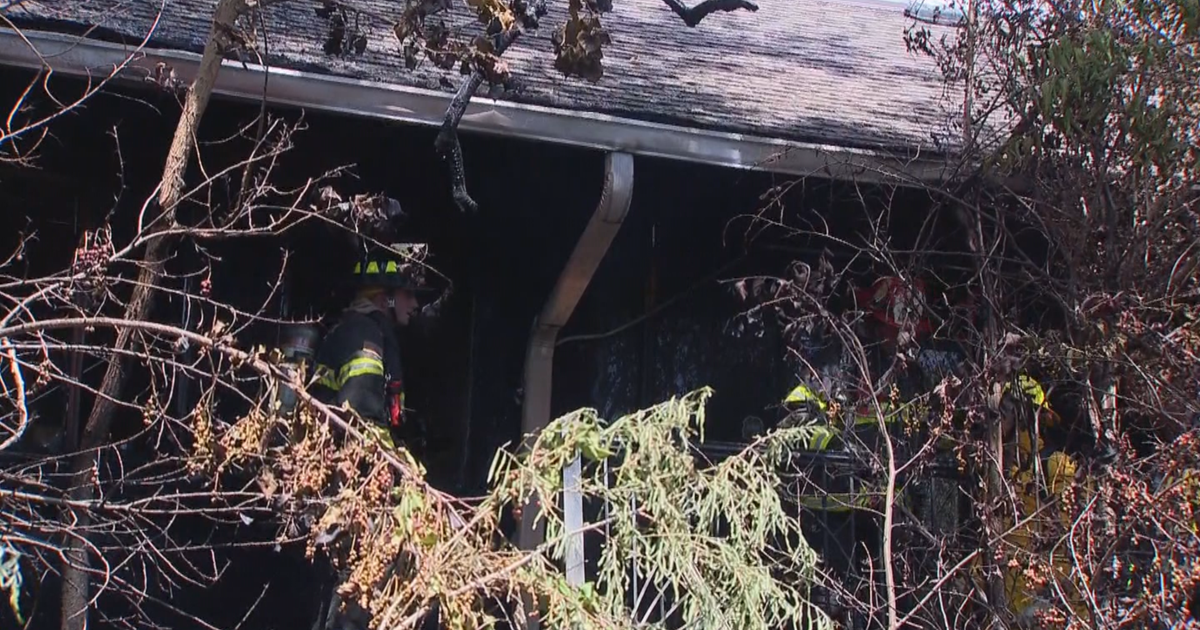 Fire departments respond to "suspicious" fires near High Line Canal 