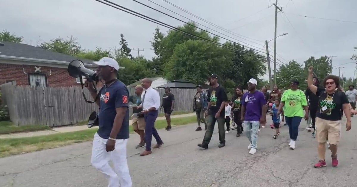 Detroiters rally against gun violence 1 year after deadly block party shooting 