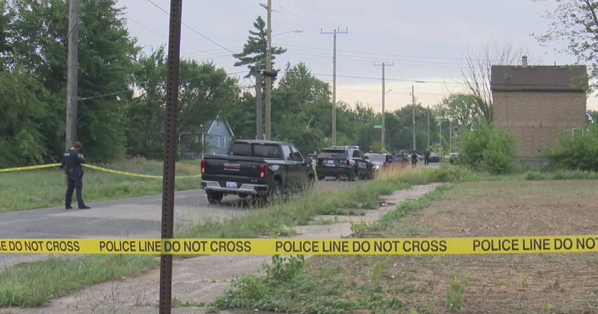 One man dead in Detroit after shootout with police - CBS Detroit