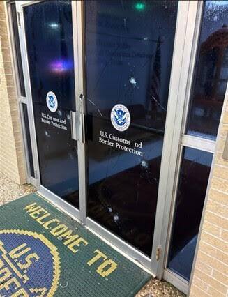 border-unnamed.jpg 