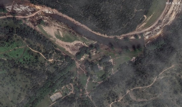 04-after-floods-closer-view-of-camp-mystic-and-flood-debris-along-guadalupe-river-hunt-texas-08july2025-wv2.jpg 