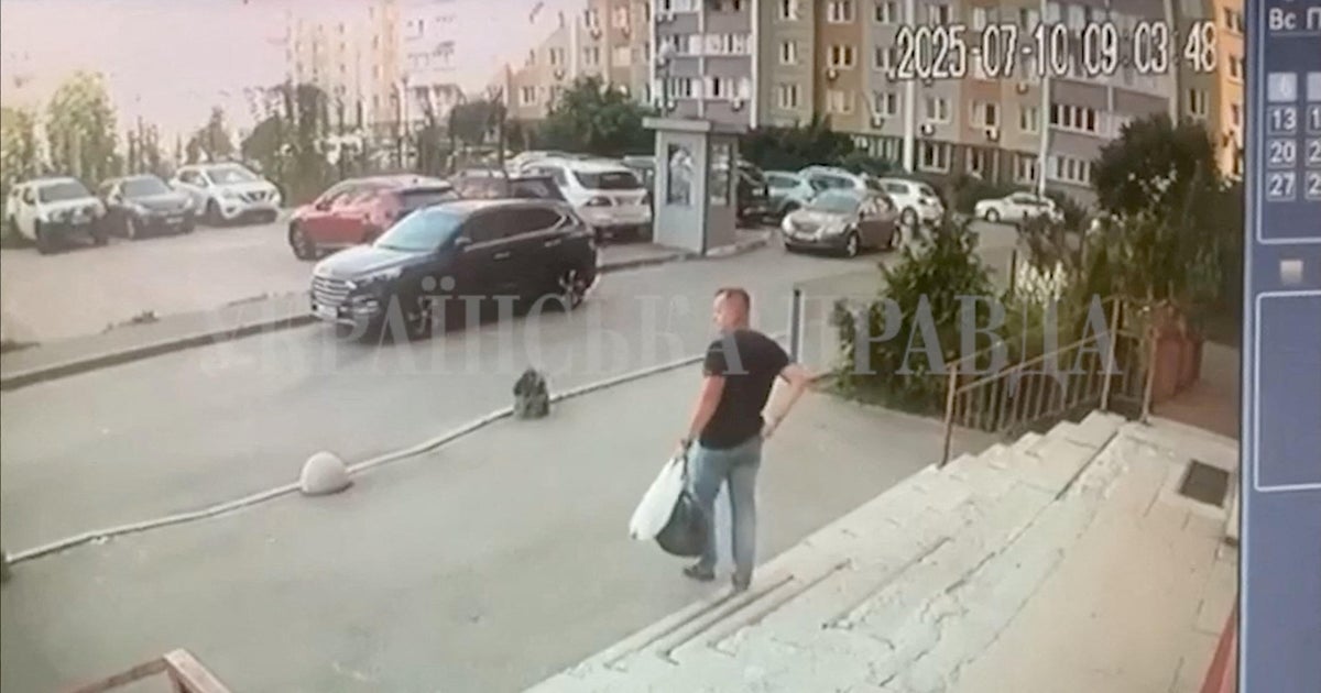 Украински служител на шпионската агенция застреля с мълчалив пистолет в Киев, доклади казват 