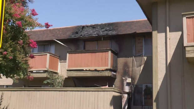 aw-edison-ave-apartment-fire.jpg 