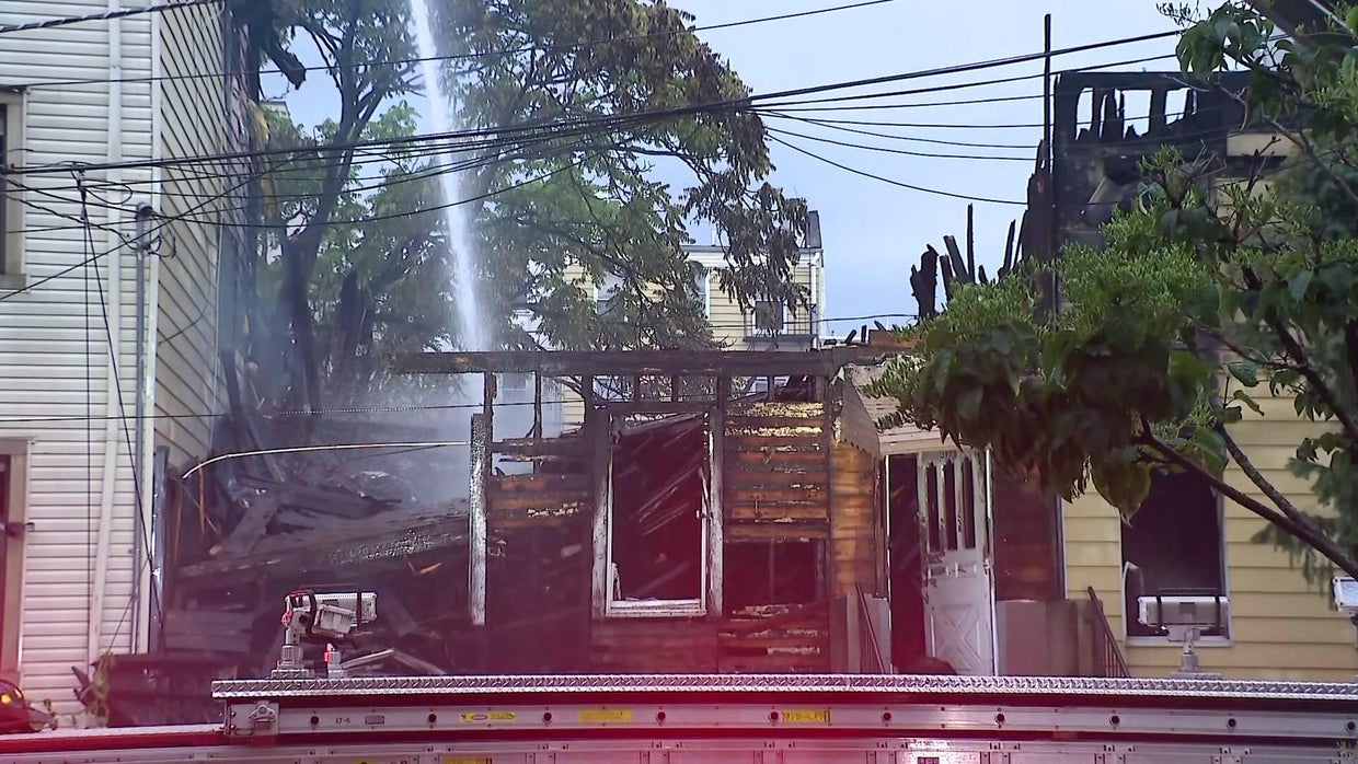 Jersey City fire destroys 2 homes, 6 firefighters hurt as flames erupt ...
