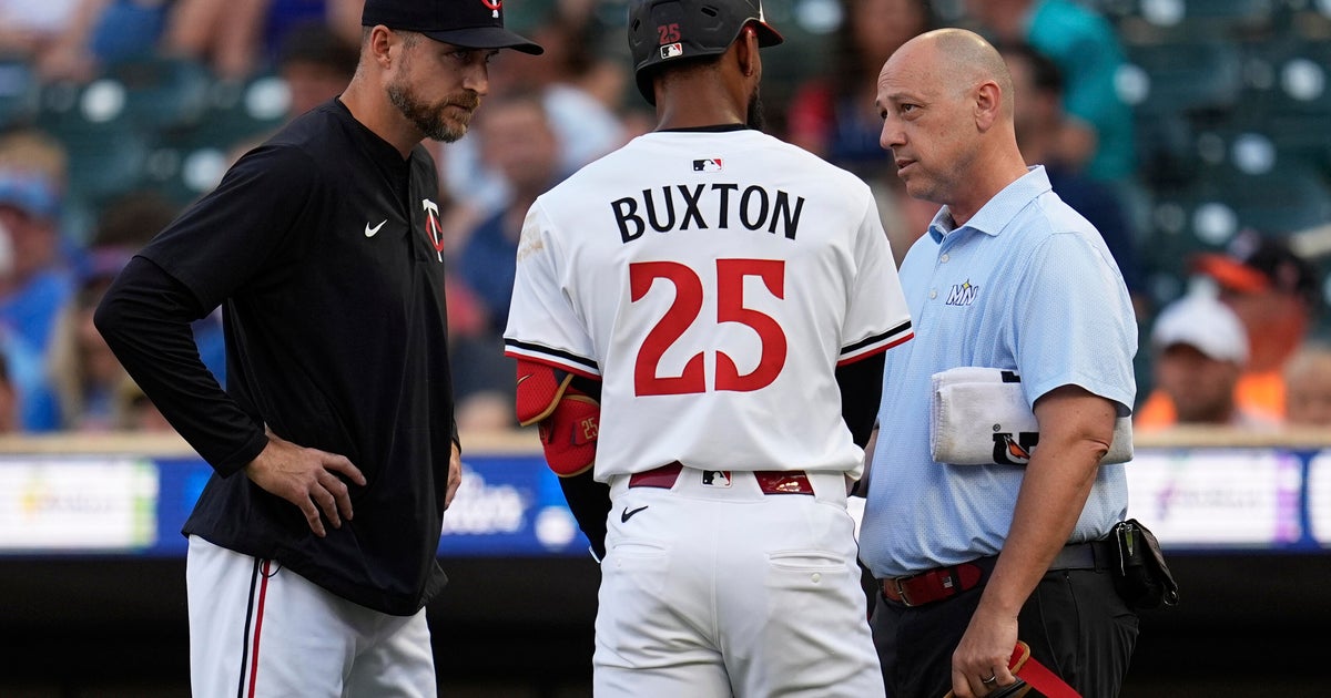 Twins' Buxton leaves game after getting hit on hand 
