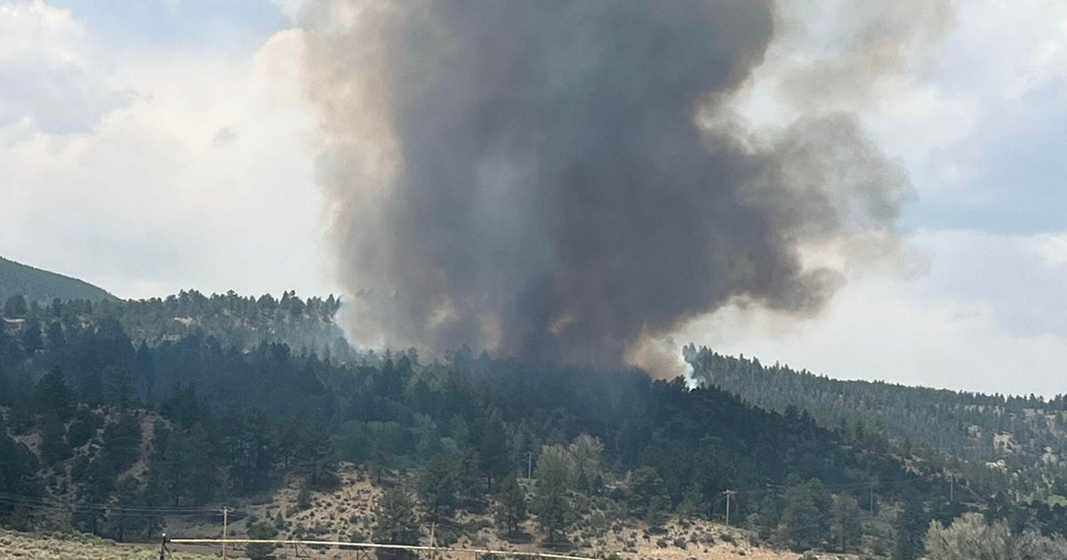 Wildfire and structure fire forces evacuations in Chaffee County 