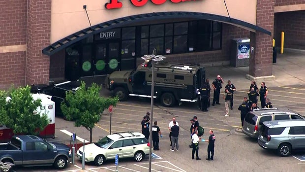 inx-aerials-st-paul-phalen-cub-foods-shooting-071125-13-29-0505.jpg 