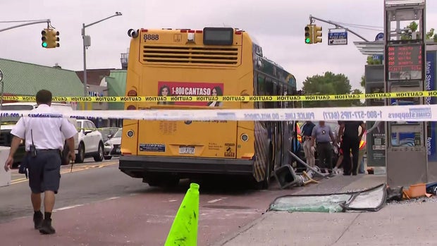 flushing-mta-bus-crash-hi-res-still-09-47-4224.jpg 