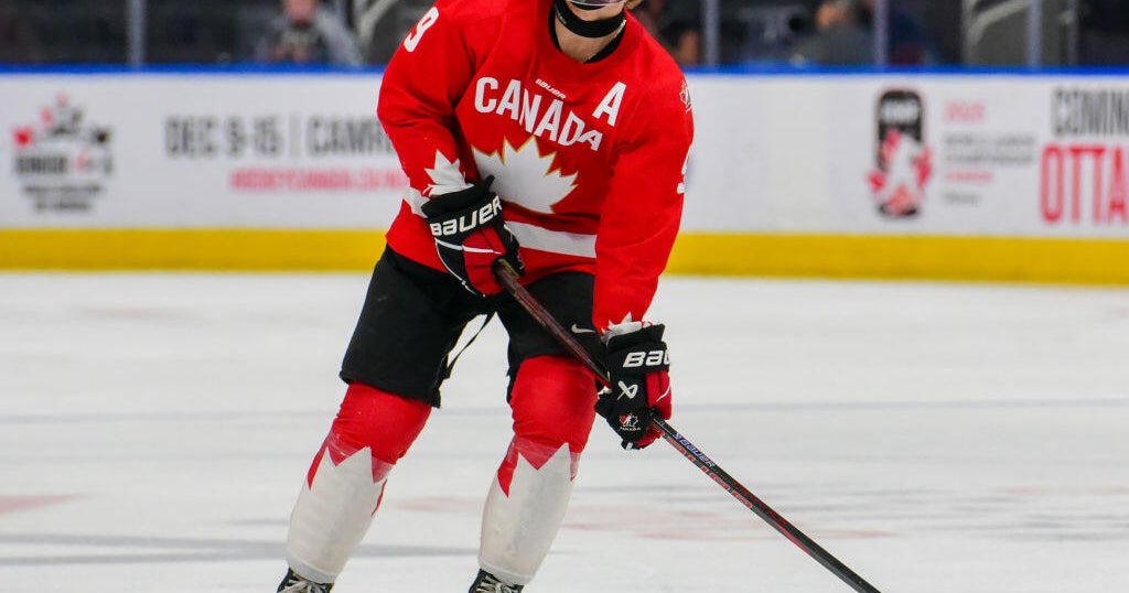 Top 2026 NHL Draft prospect Gavin McKenna commits to Penn State 