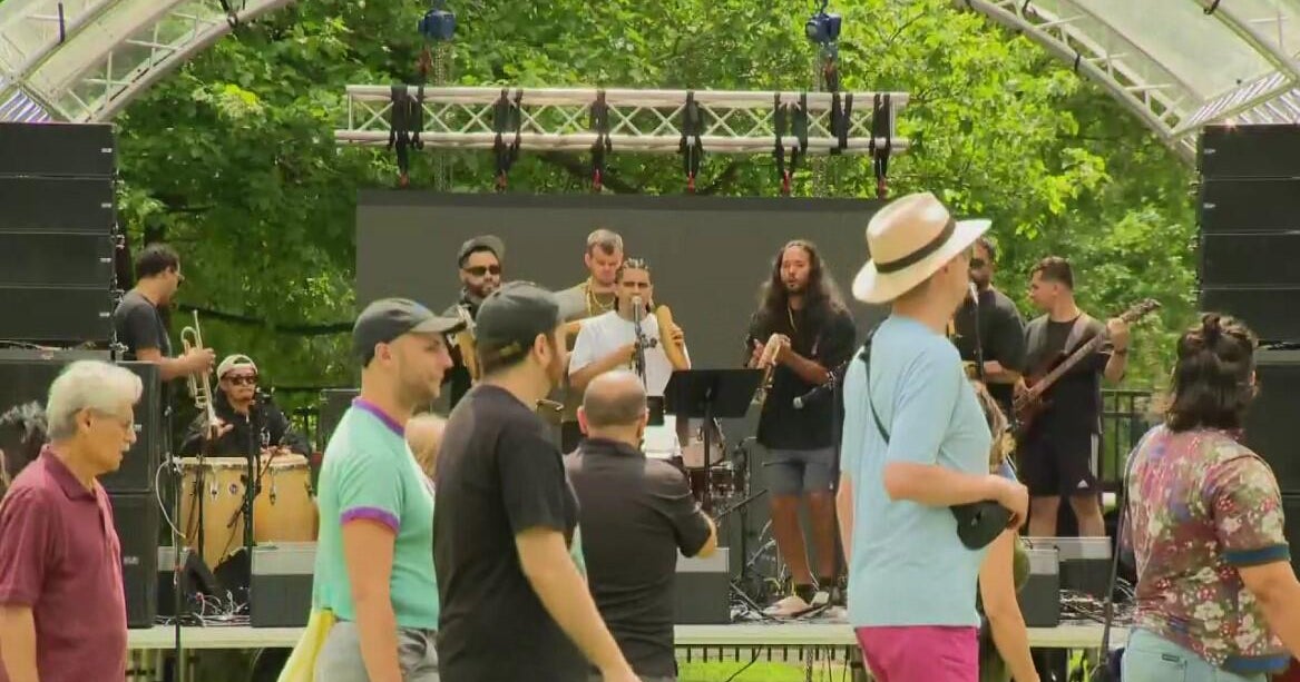Barrio Arts Festival in Humboldt Park carries on amid fears of potential ICE raids 