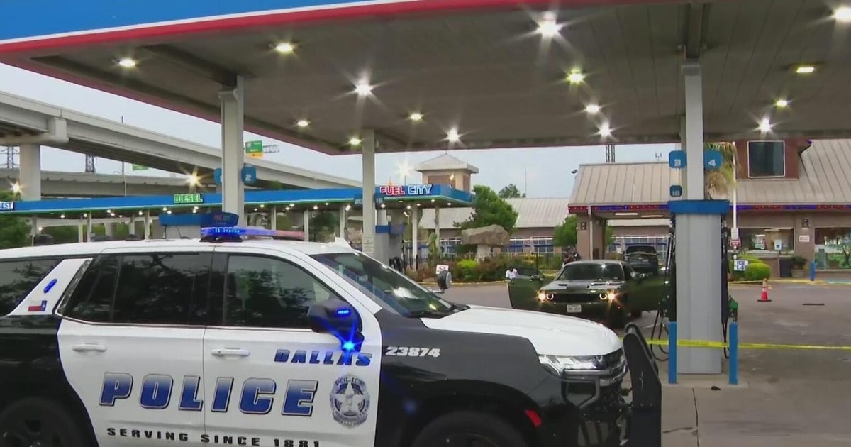 Investigation underway after shooting at Dallas convenience store, police say 