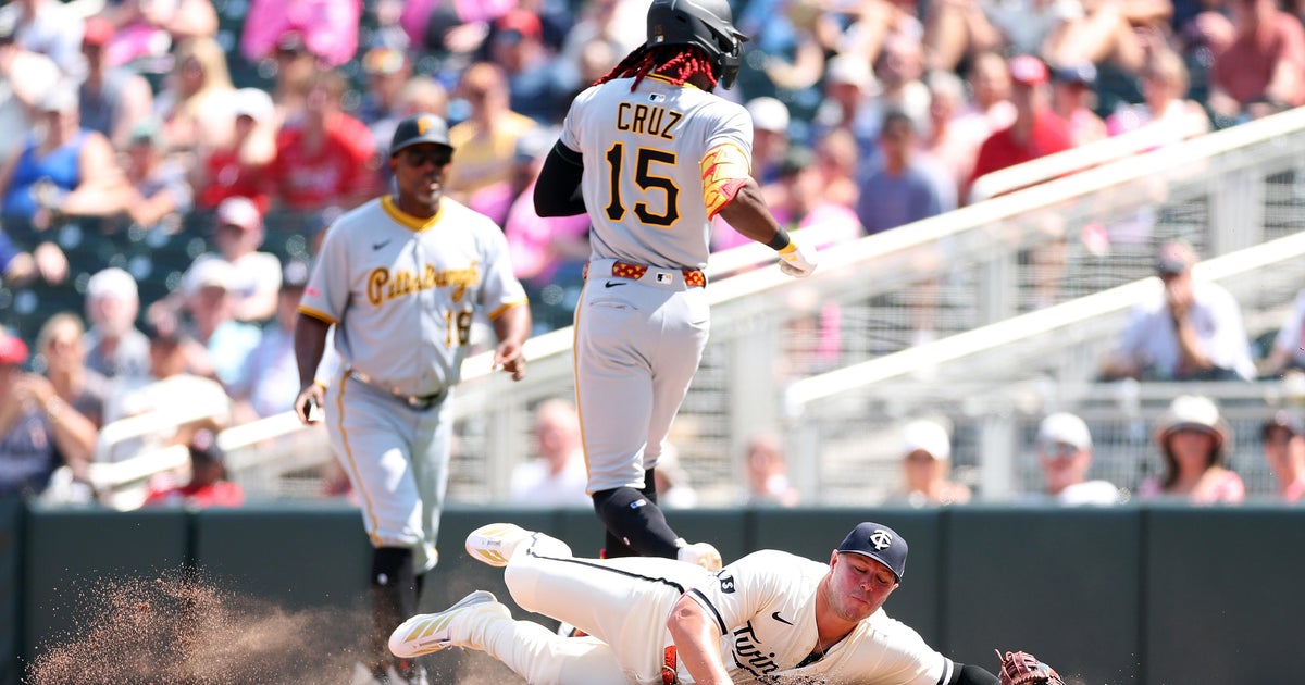 Pirates end 8-game skid with 2-1 victory over the Twins 
