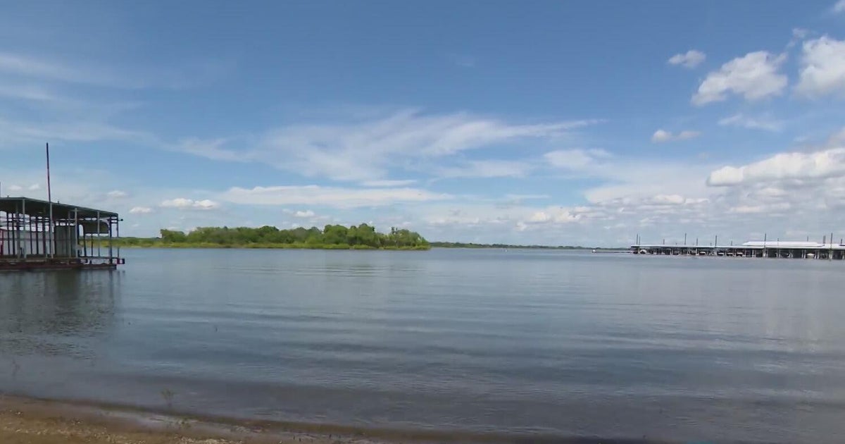 Woman's body recovered at Lake Lewisville 