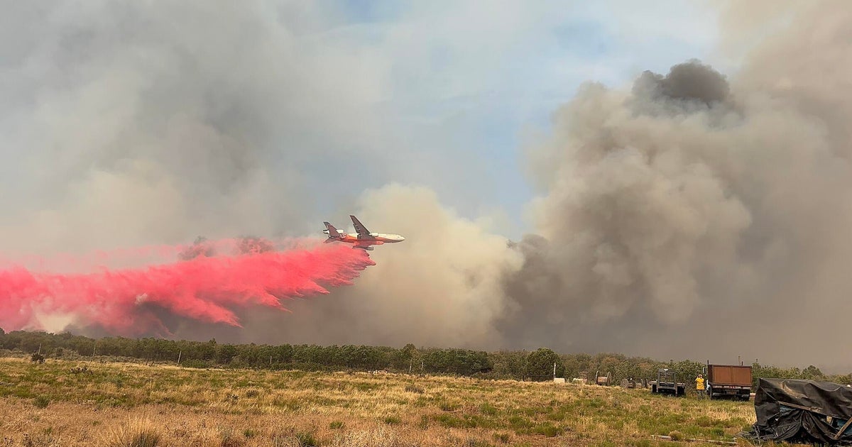 Deer Creek Fire, at almost 9,000 acres, nearing Colorado-Utah state line - CBS Colorado