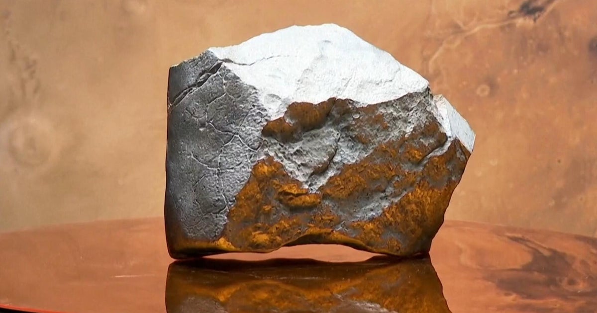 Mars rock could fetch millions at auction - CBS News