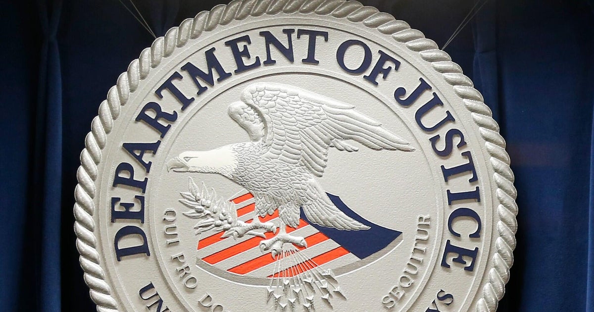 Dracut woman will plead guilty to leaking sealed federal grand jury information 